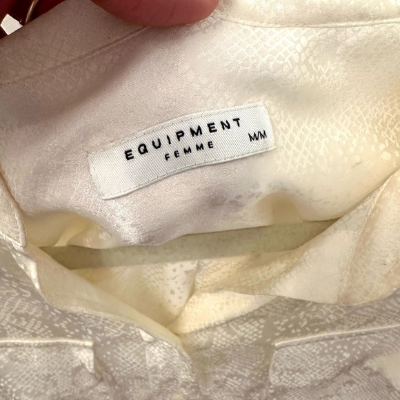 Equipment 100% silk blouse size M - Picture 4 of 5